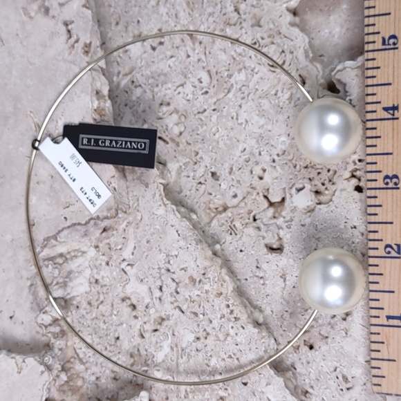R. J. Graziano Pearl Choker - Picture 3 of 4
